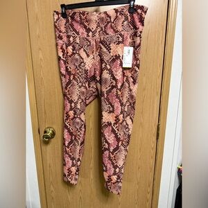 Old Navy Active Snake Print Leggings in Pink and Brown